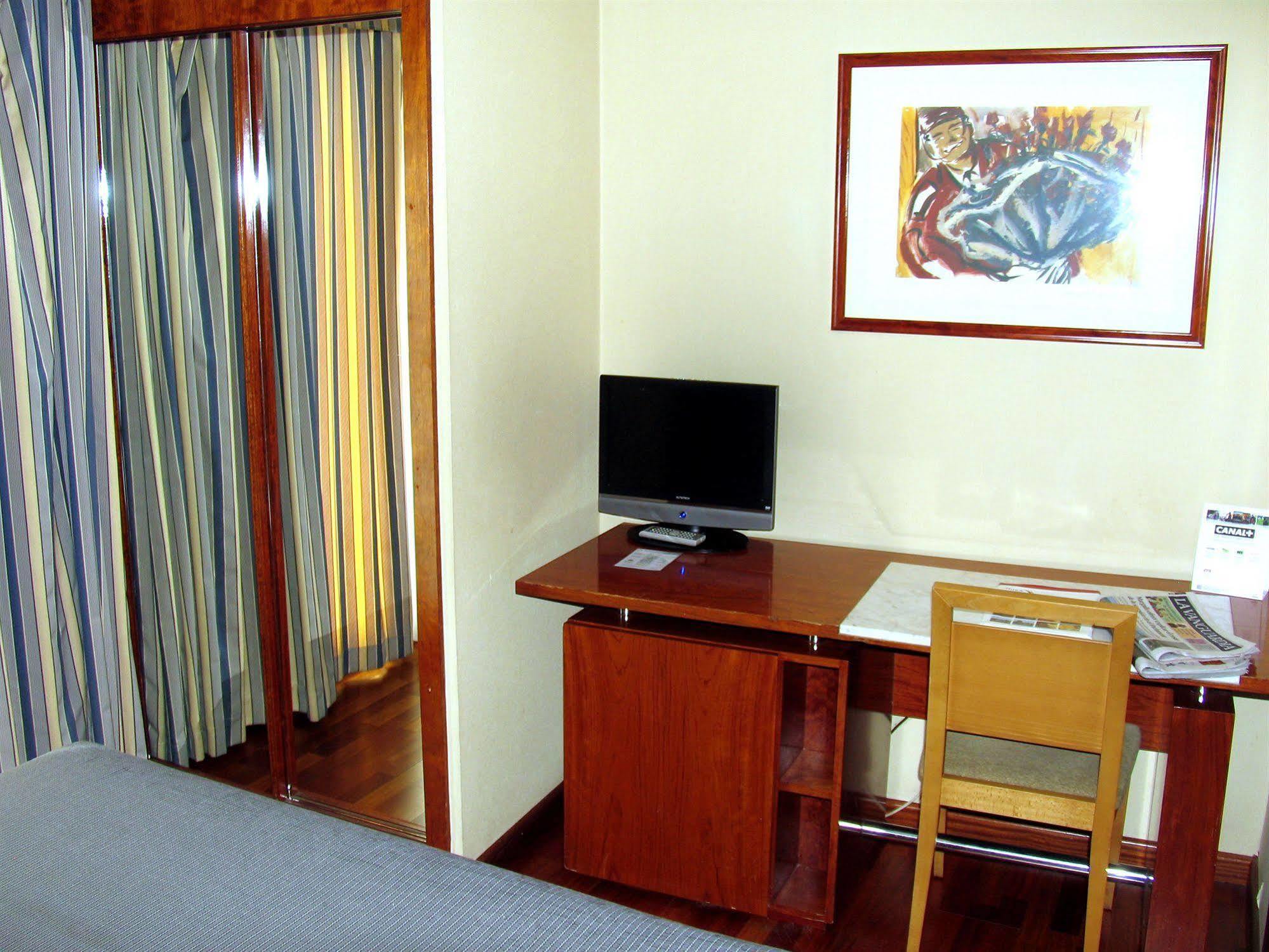 Hotel Pedralbes Barcelona Zewnętrze zdjęcie