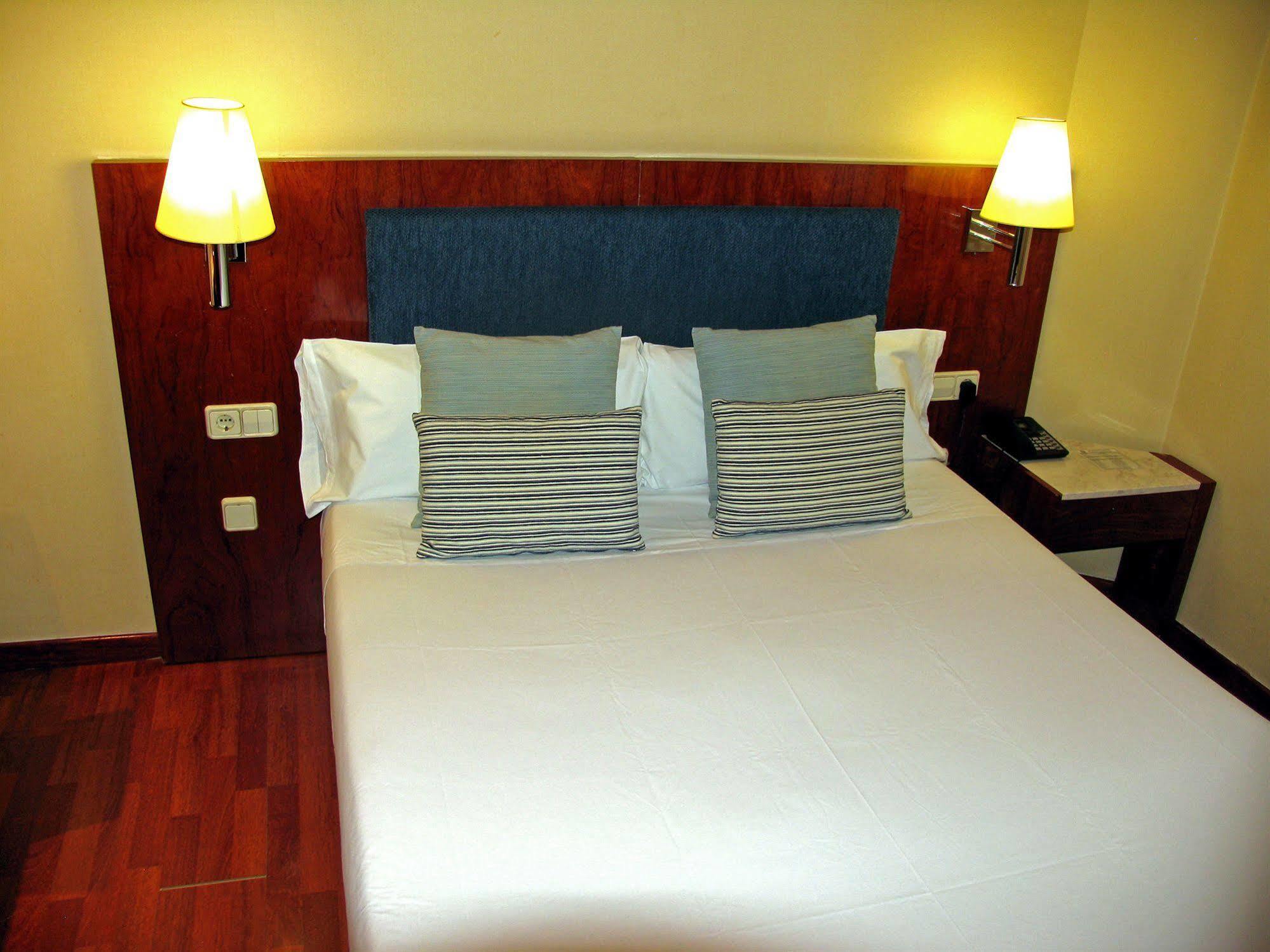 Hotel Pedralbes Barcelona Zewnętrze zdjęcie