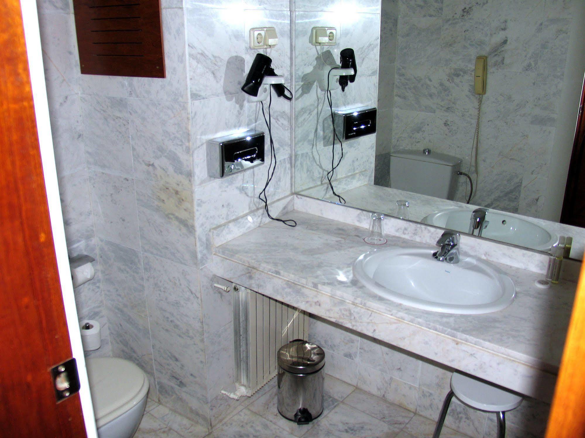 Hotel Pedralbes Barcelona Zewnętrze zdjęcie