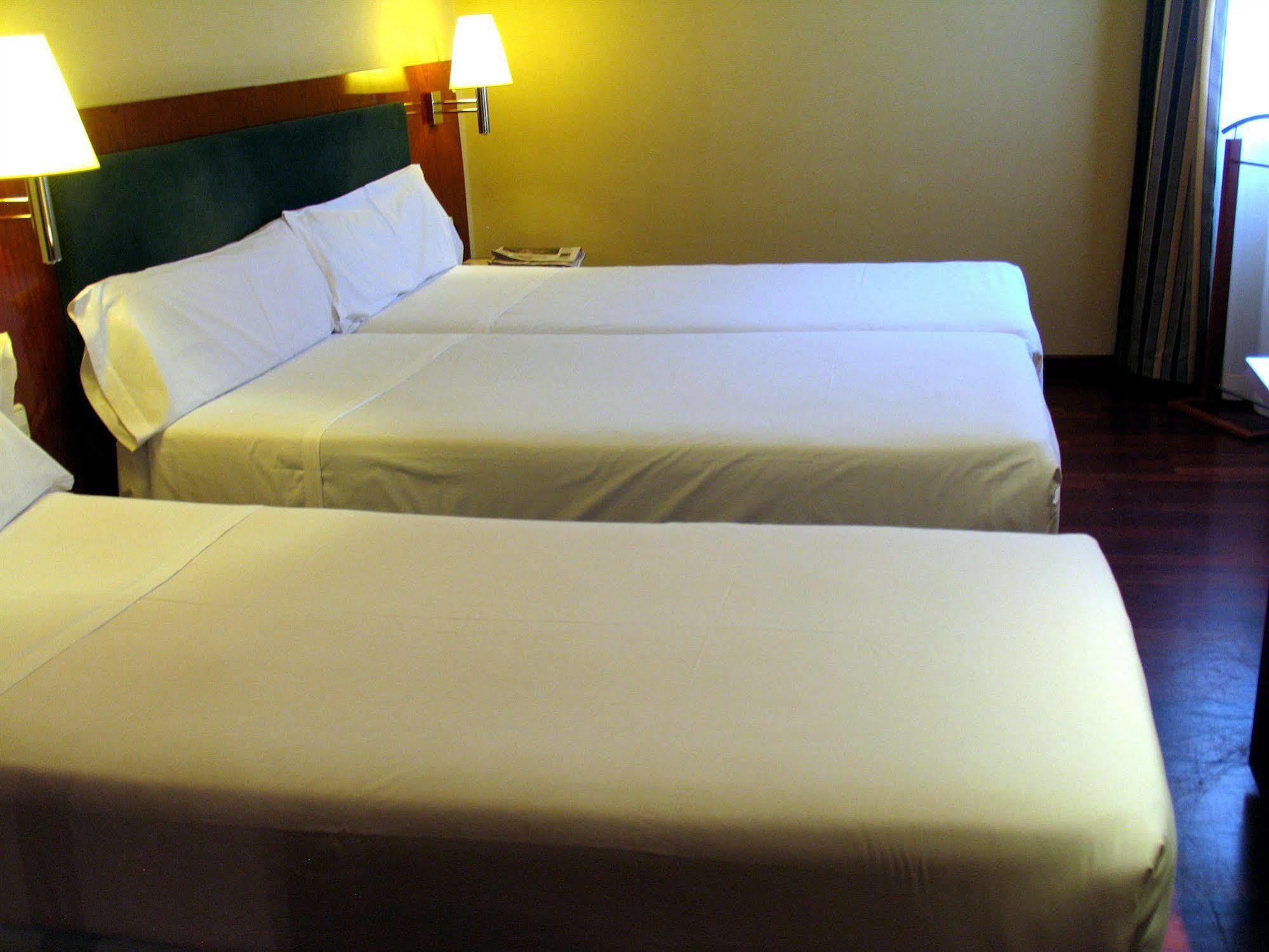 Hotel Pedralbes Barcelona Zewnętrze zdjęcie
