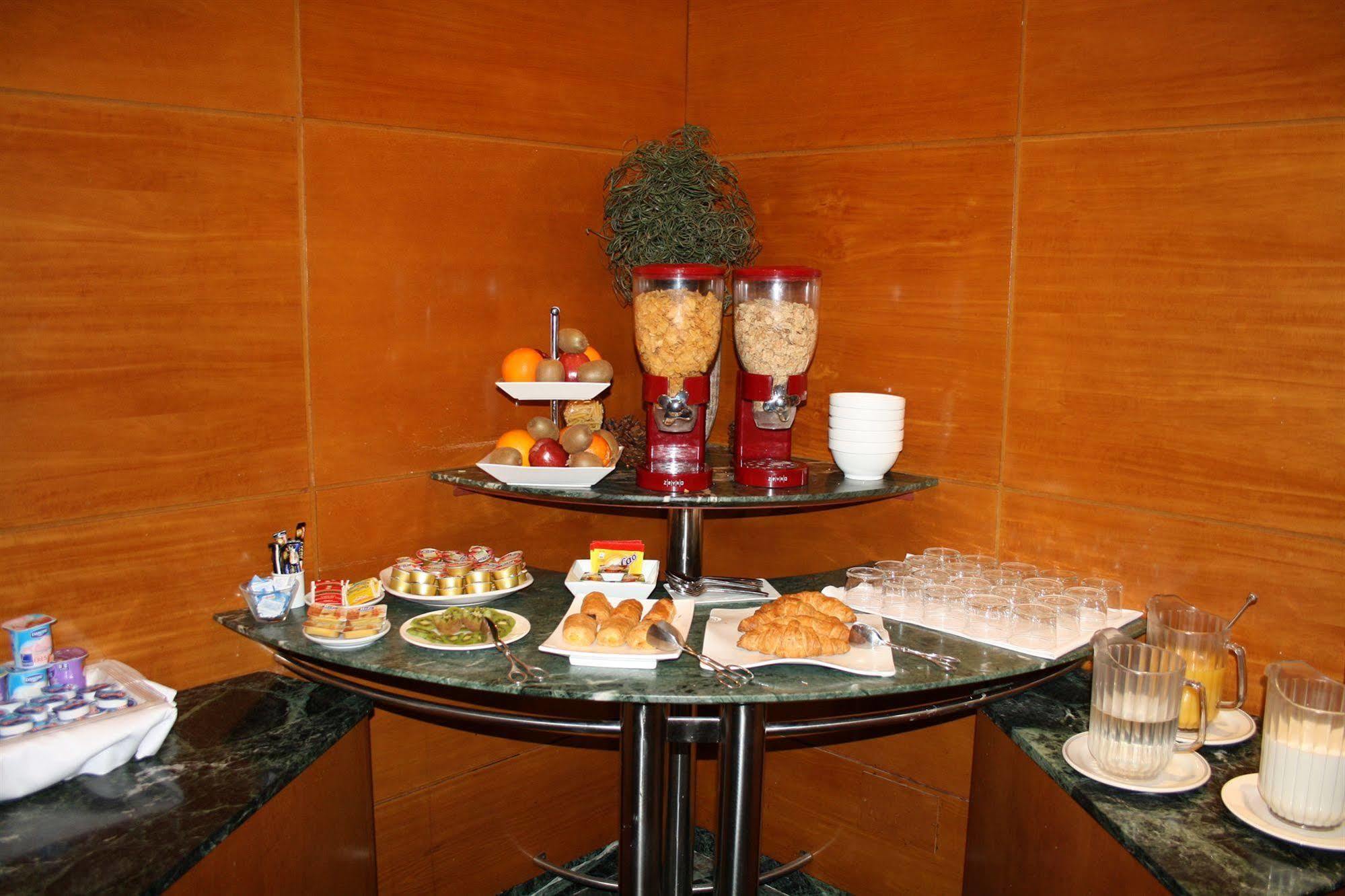 Hotel Pedralbes Barcelona Zewnętrze zdjęcie