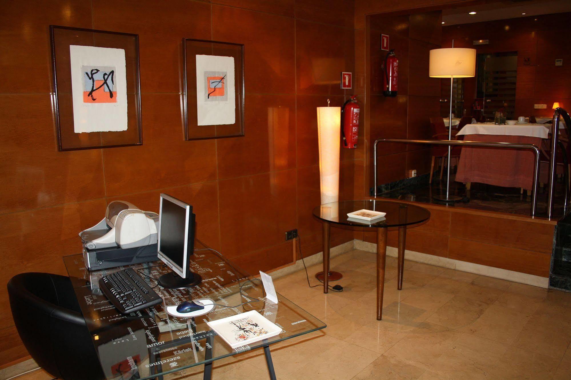 Hotel Pedralbes Barcelona Udogodnienia zdjęcie